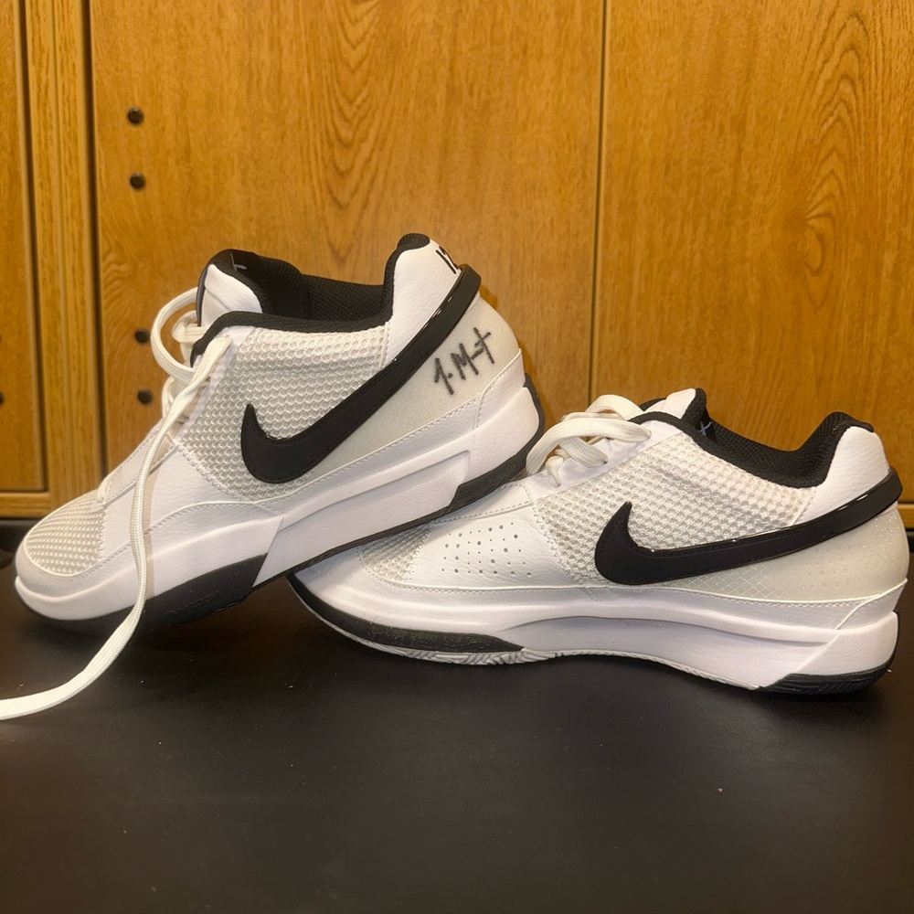 Nike Men’s Ja 1 Basketball Shoes All white with black